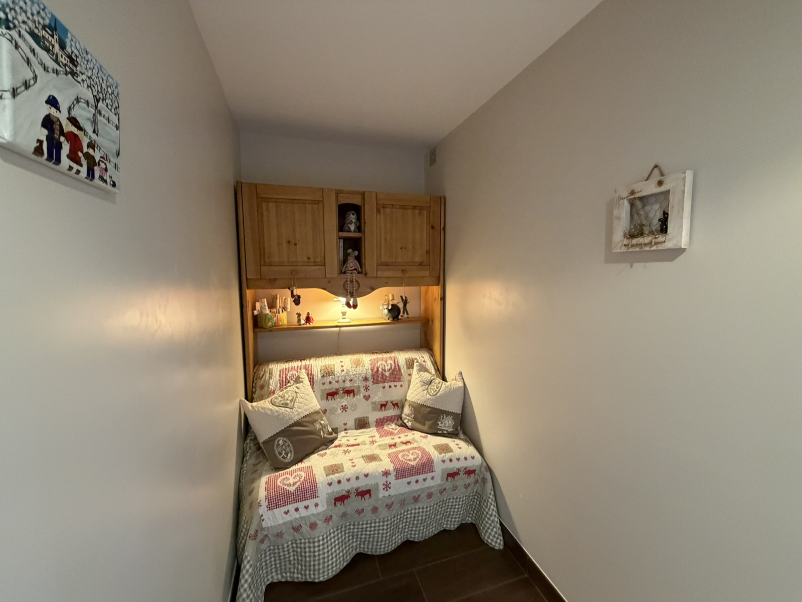 Image_, Studio, Albiez-Montrond, ref :294