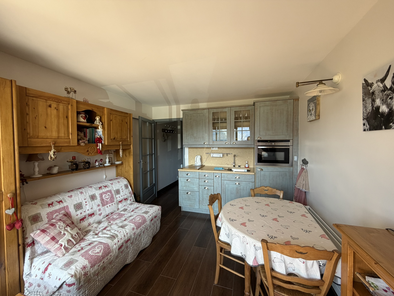 Image_, Studio, Albiez-Montrond, ref :294