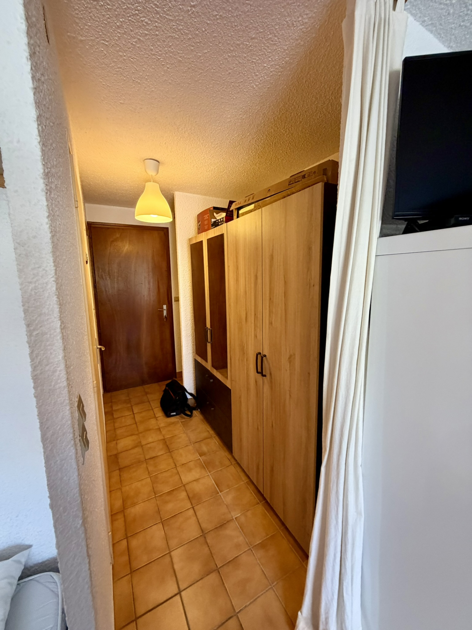 Image_, Studio, Albiez-Montrond, ref :V303